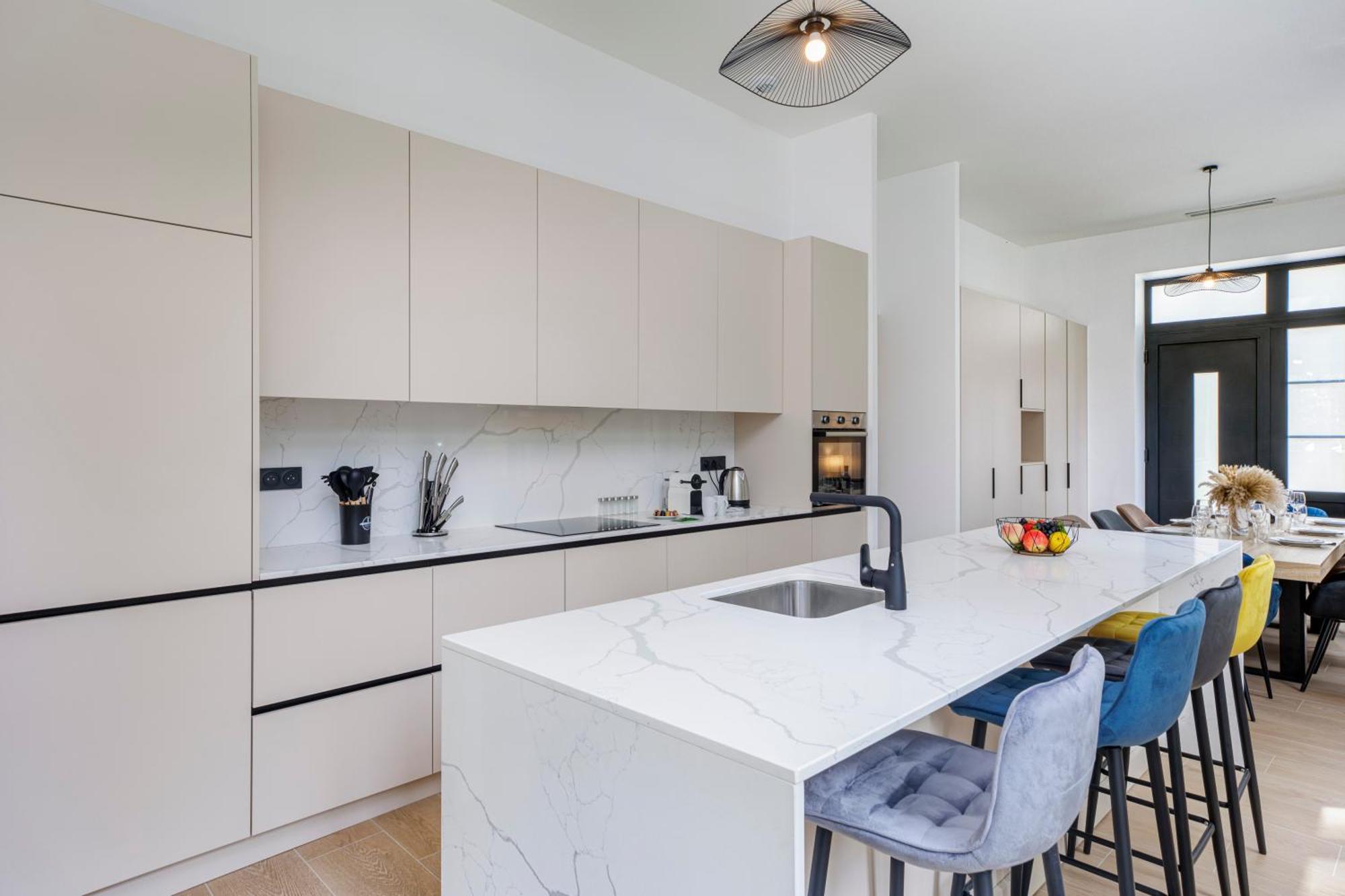 1 - Grand Appartement Spacieux Dans Un Chateau Du 17Eme Siecle, A 15Min De Lyon Vourles Extérieur photo
