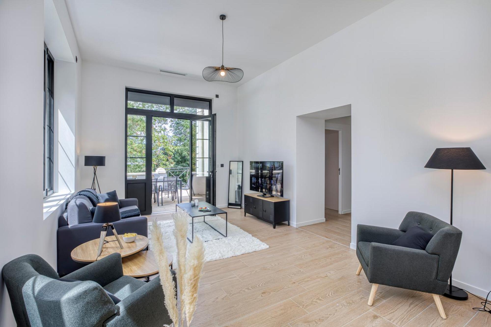 1 - Grand Appartement Spacieux Dans Un Chateau Du 17Eme Siecle, A 15Min De Lyon Vourles Extérieur photo