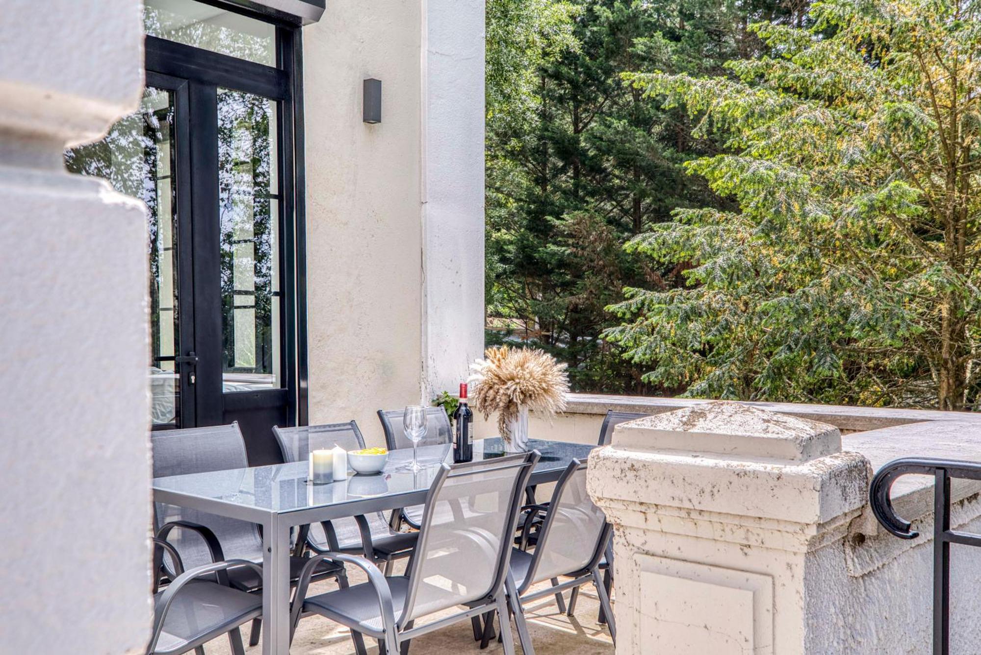 1 - Grand Appartement Spacieux Dans Un Chateau Du 17Eme Siecle, A 15Min De Lyon Vourles Extérieur photo